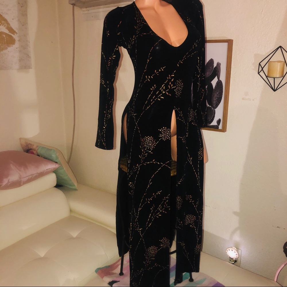 Geneva black stretchy slit long sleeve maxi top